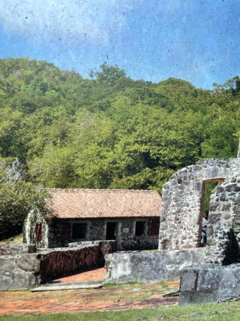 Location Saisonniere Vue Mer A Tartane Ла-Трините Экстерьер фото